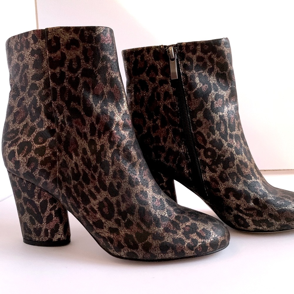 Neiman Marcus Leopard Animal Print PL Niana Metallic Boots Size 8 - Picture 1 of 10